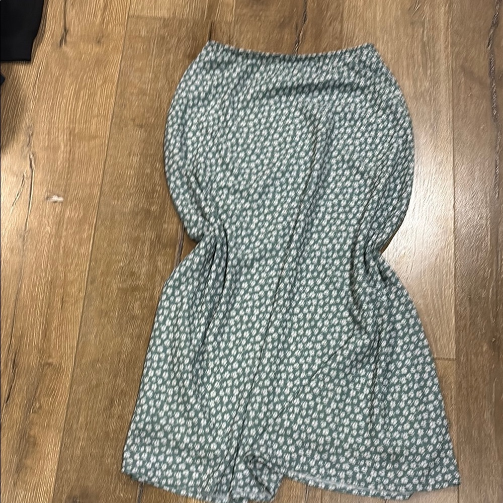 RSQ Green Midi floral Skirt with Ruched Detail